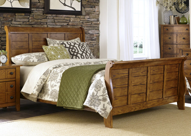 Liberty Furniture Grandpa's Cabin Cal King Sleigh Bed in Age Oak