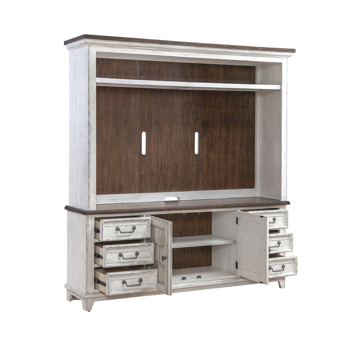 River Place Entertainment Center with Piers
