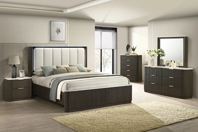 Lantrisant 5 Pc Queen Bedroom Set w/ Chest