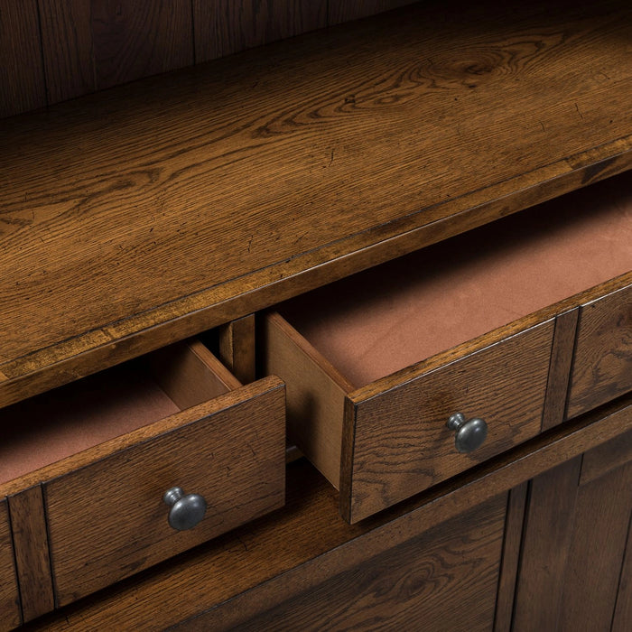 Hearthstone Ridge Hutch image