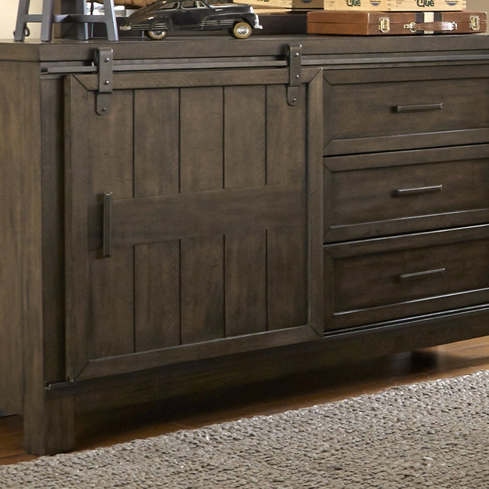 Thornwood Hills Dresser & Mirror image