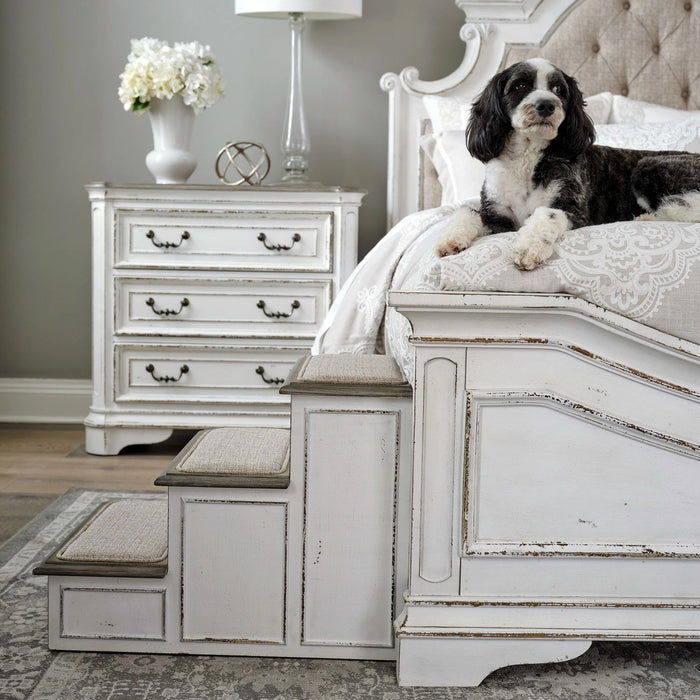 Magnolia Manor Pet Steps in Antique White image
