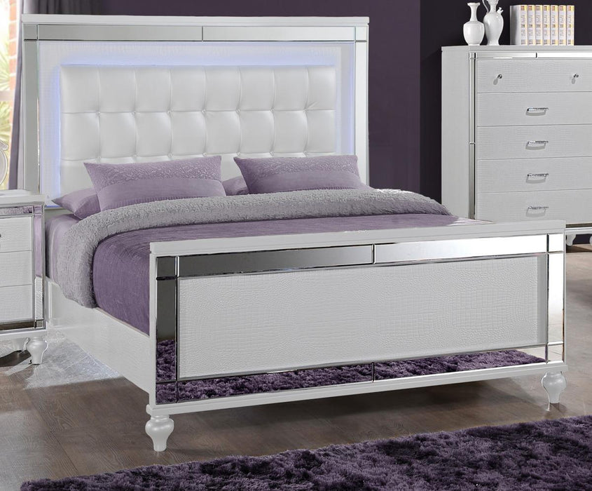 New Classic Furniture Valentino King Upholstered Lighted Bed in White