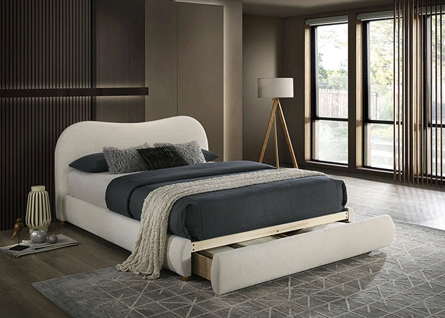 Grimsby E.King Bed