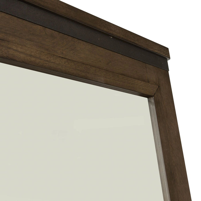 Thornwood Hills Mirror image