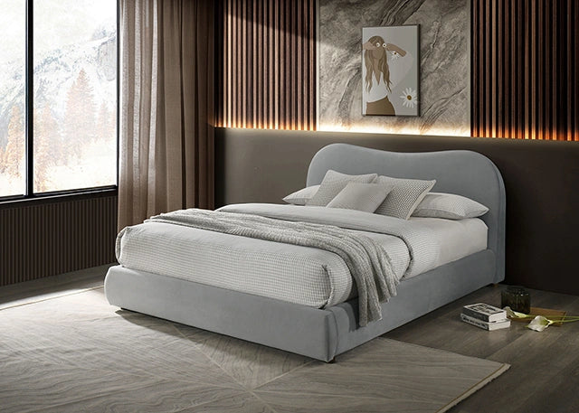 Grimsby E.King Bed
